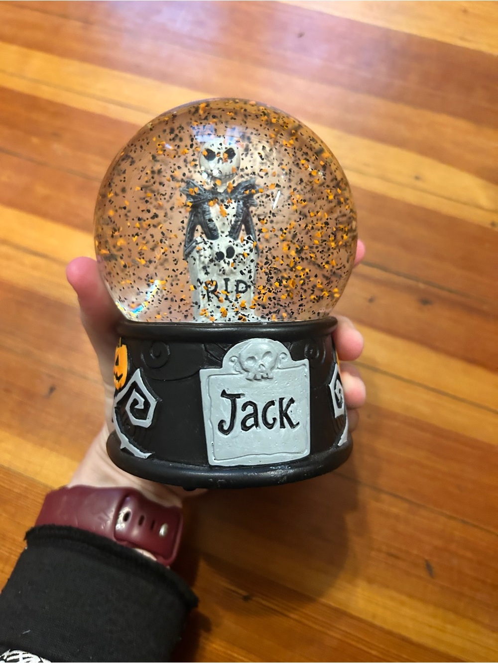 Jack Skellington snow globe